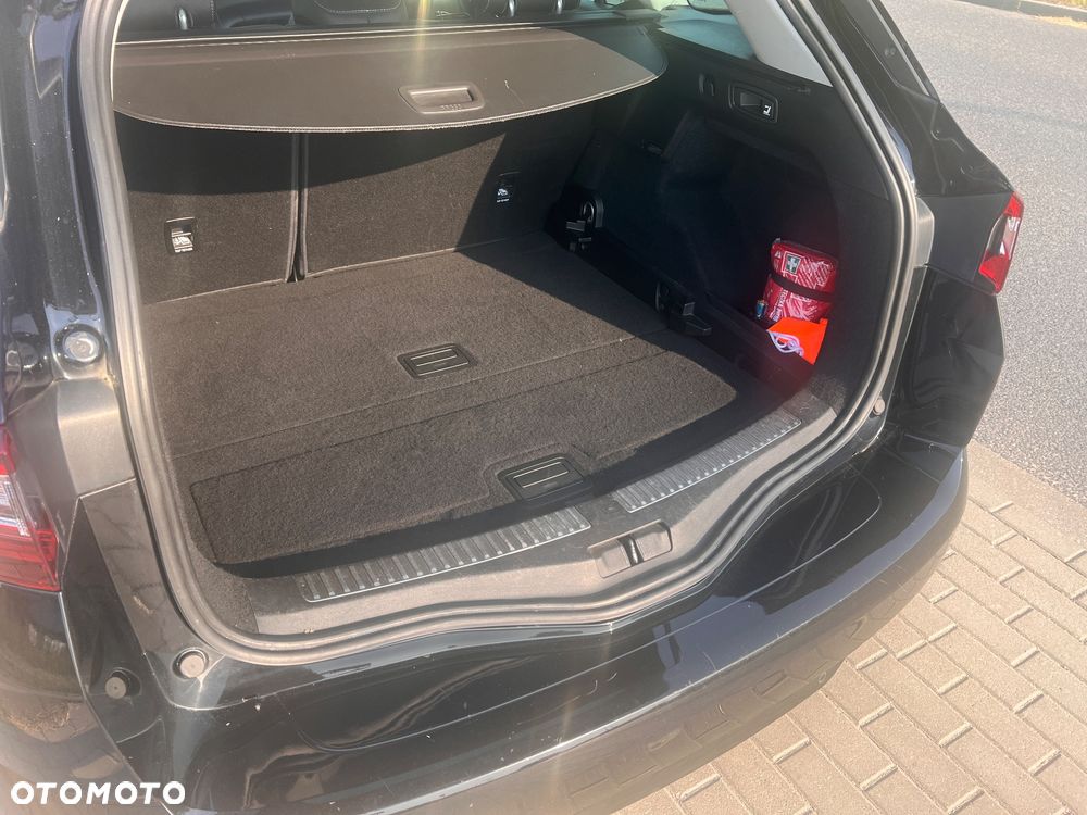 Renault Megane 1.2 Energy TCe Bose - 4