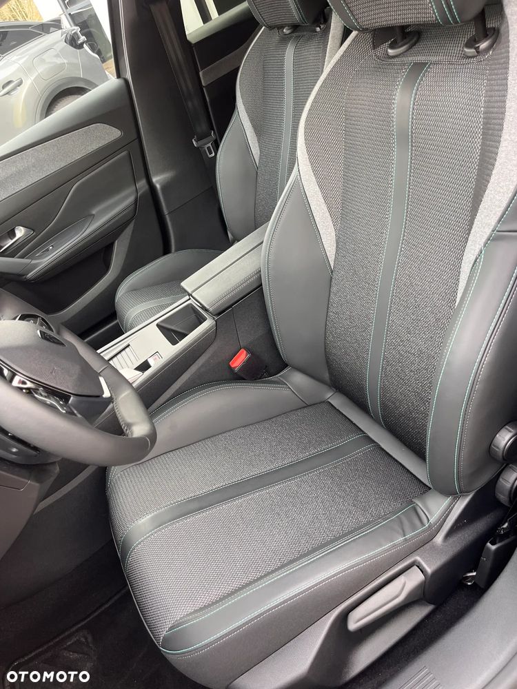 Peugeot 308 1.5 BlueHDi Allure S&S EAT8 - 11