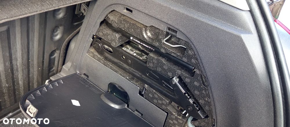 Opel Corsa 1.4 16V Active - 10