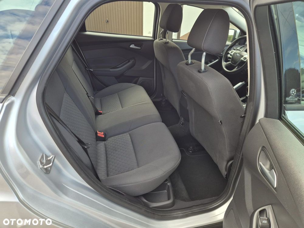 Ford Focus 1.6 TDCi DPF Champions Edition - 16