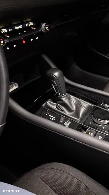Mazda 3 - 10