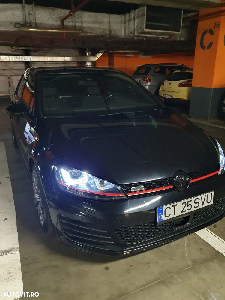 Volkswagen Golf 2.0 TSI BMT DSG GTI - 9