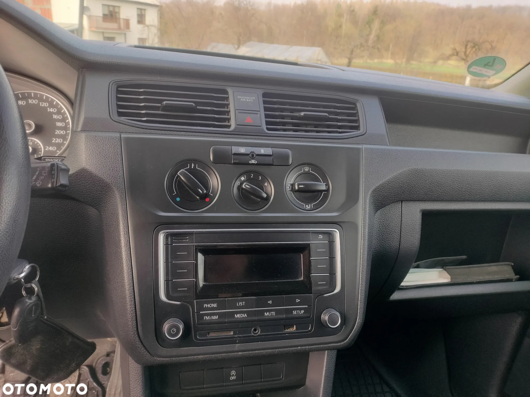 Volkswagen Caddy - 9