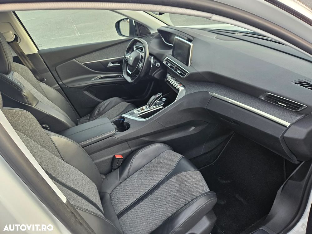 Peugeot 3008 PureTech 130 Stop & Start EAT6 Allure - 12