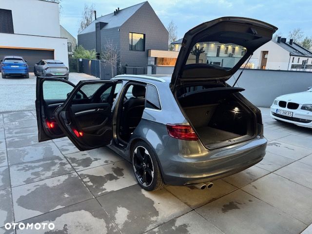 Audi A3 Sportback 2.0 TDI S tronic Ambiente - 8