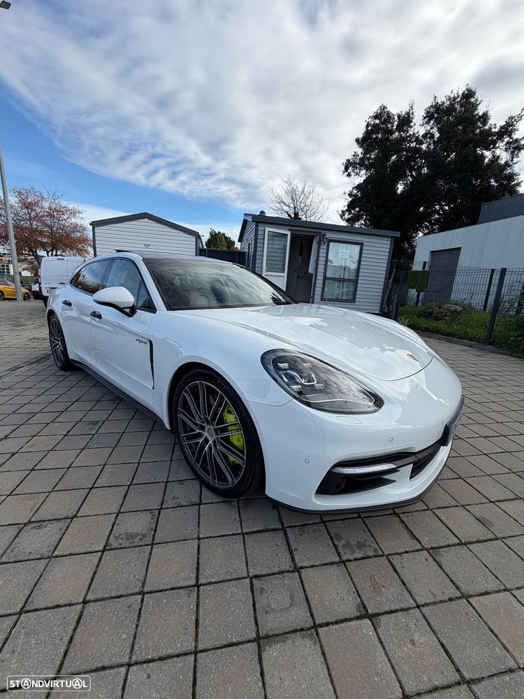 Porsche Panamera Sport Turismo 4 E-Hybrid 10 Years Edition - 4