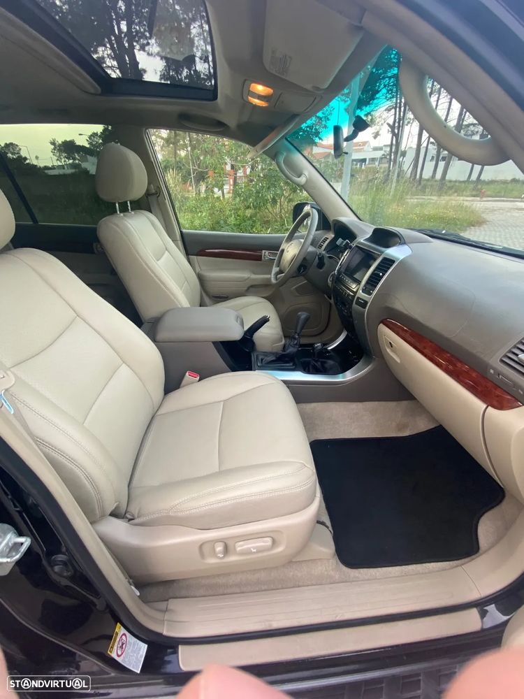 Toyota Land Cruiser 3.0 D-4D Pack A. - 6