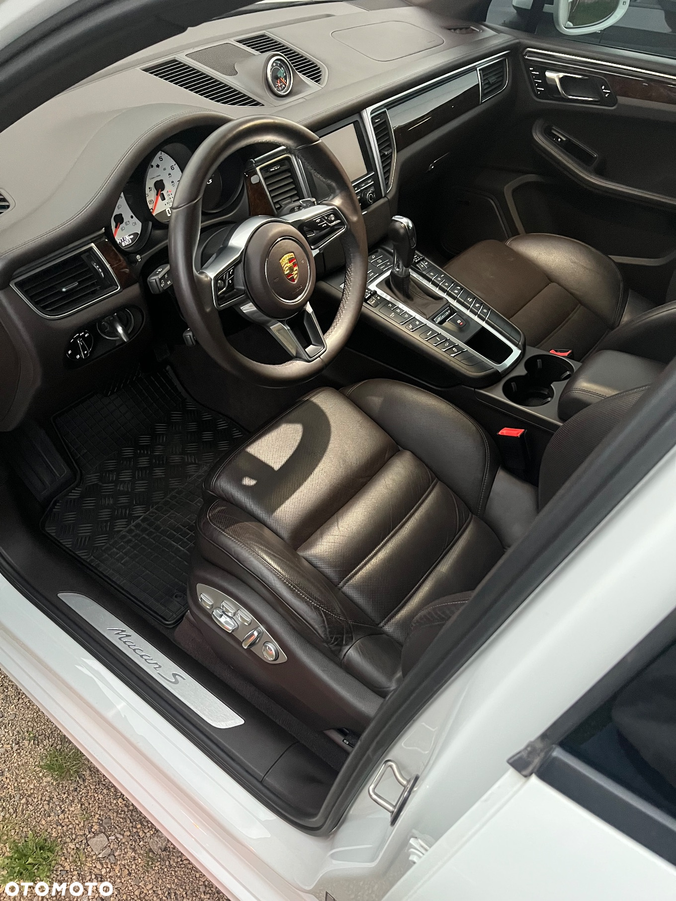 Porsche Macan S - 14