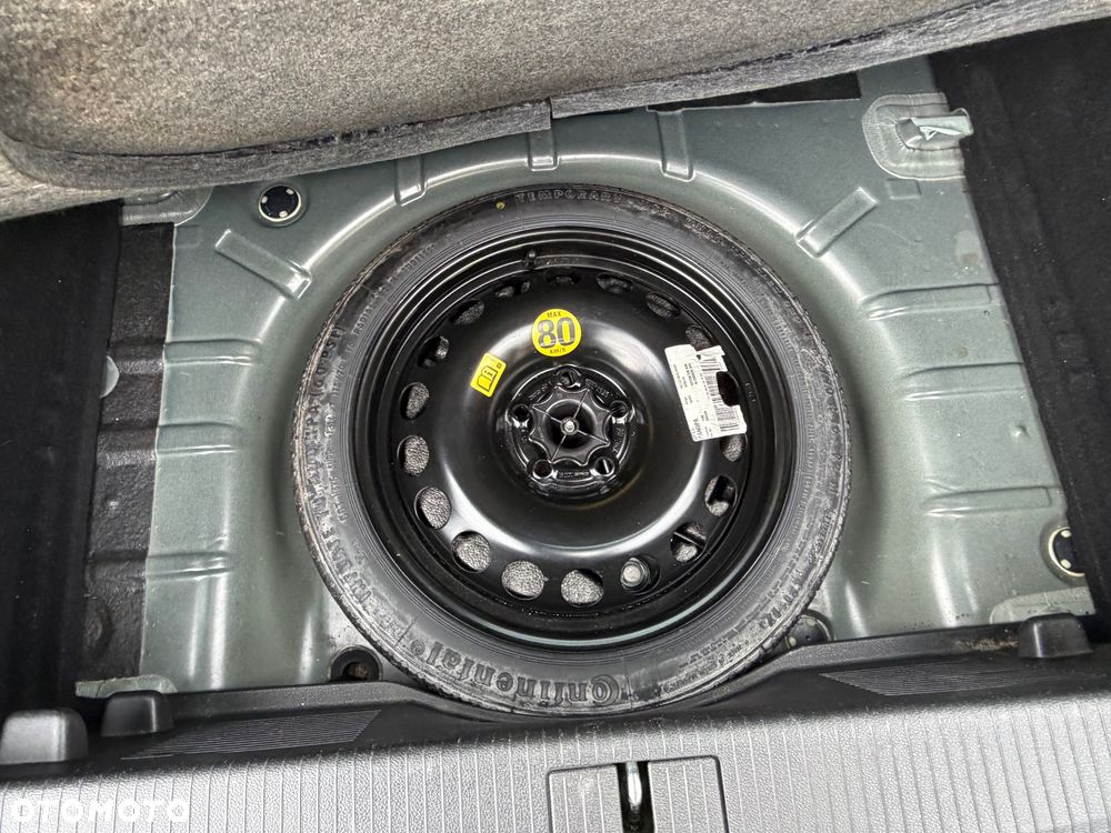 Opel Astra 1.4 Turbo Exklusiv - 30