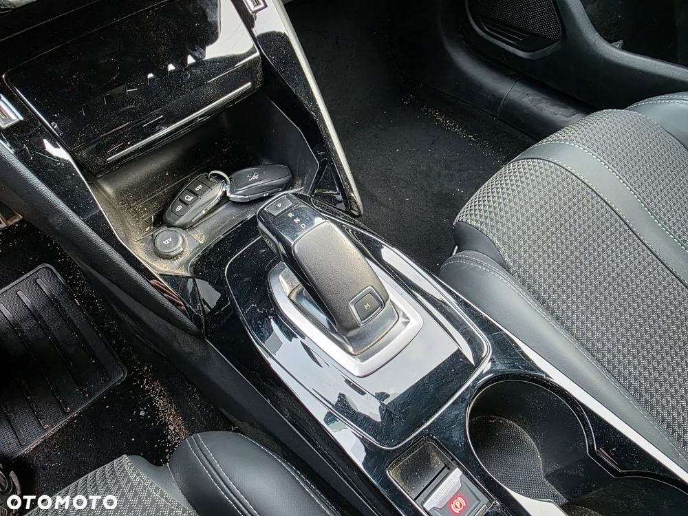 Peugeot 208 1.2 PureTech GT Line S&S EAT8 - 10