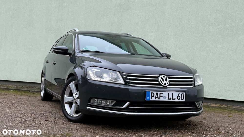 Volkswagen Passat 2.0 TDI BlueMotion Technology Exclusive - 32