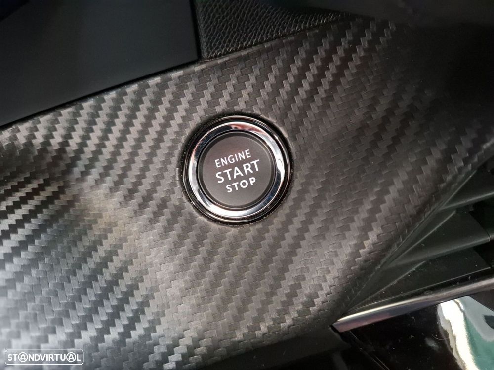 Peugeot 2008 1.2 PureTech Allure - 20