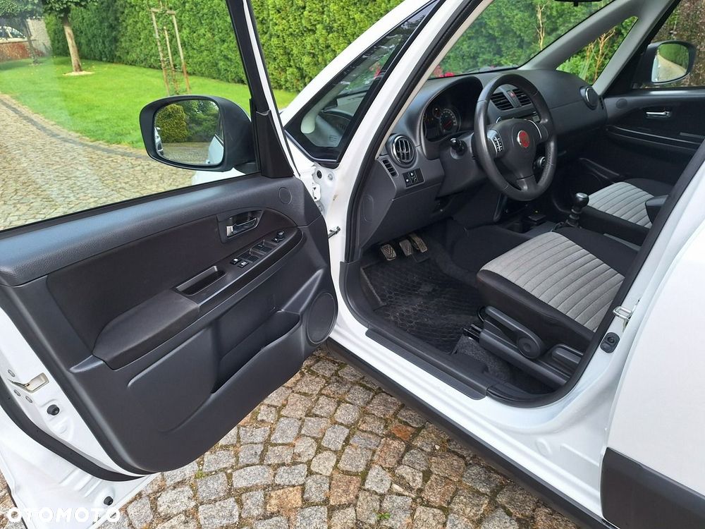 Fiat Sedici 2.0 Multijet 16V 4x4 Emotion - 10