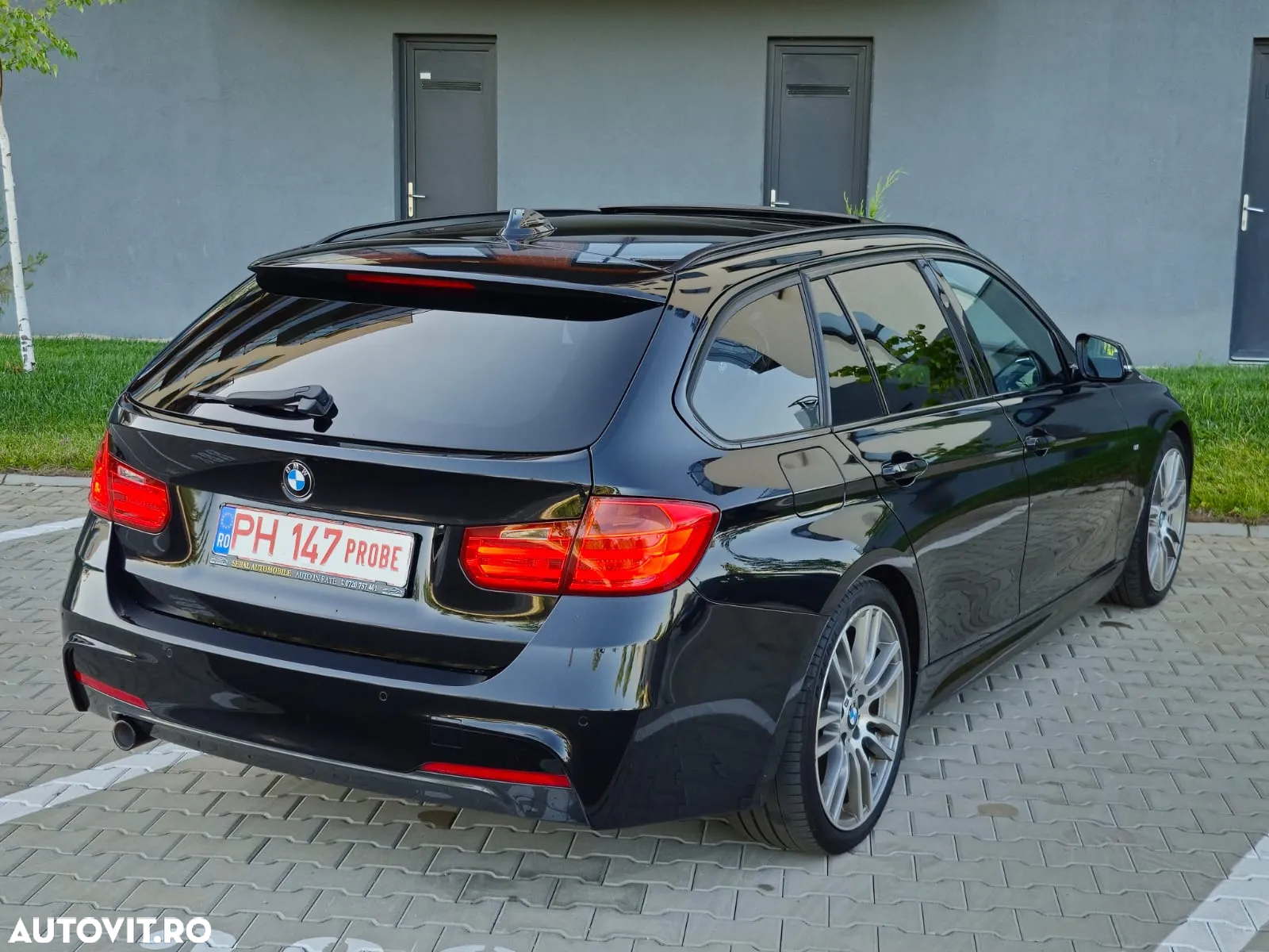 BMW Seria 3 320d Touring Aut. Sport Line - 4