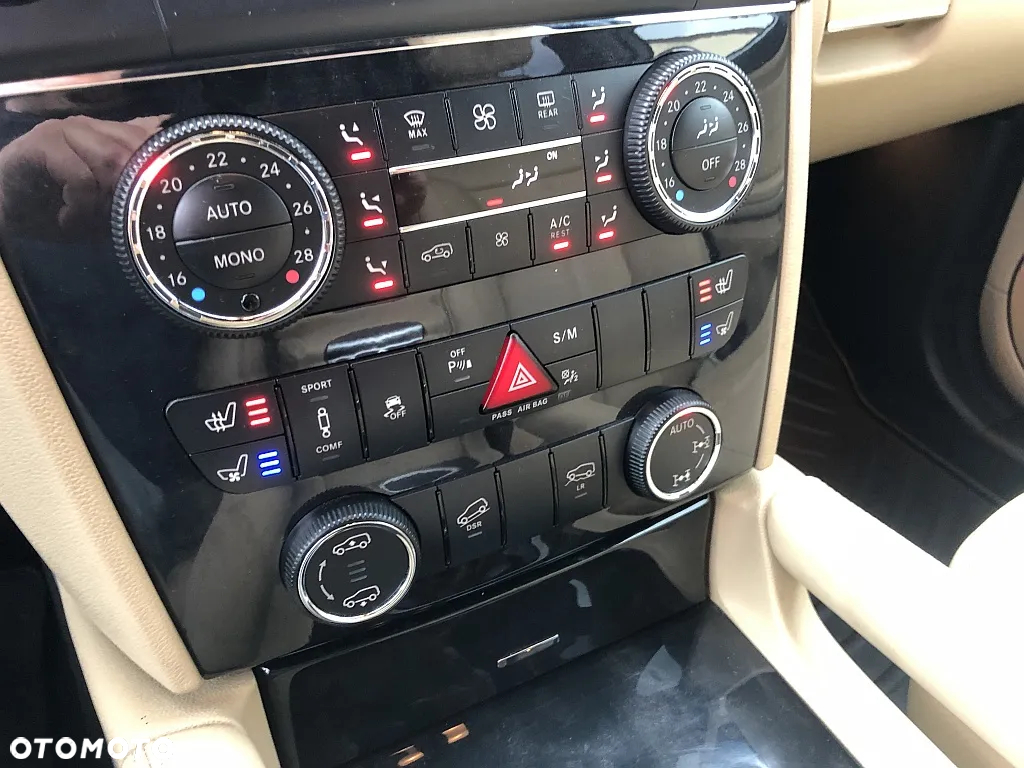 Mercedes-Benz GL 350 CDI BlueEff - 15