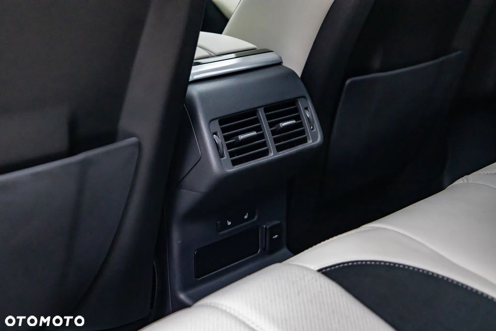 Land Rover Range Rover Velar - 34