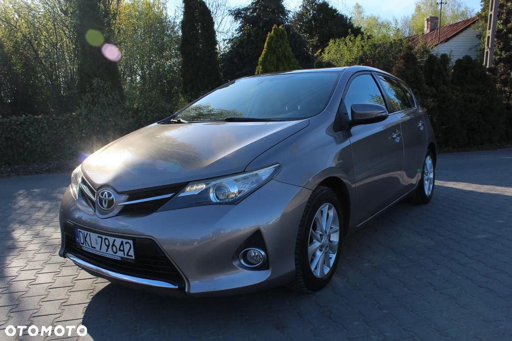 Toyota Auris 2.0 D-4D Premium - 3