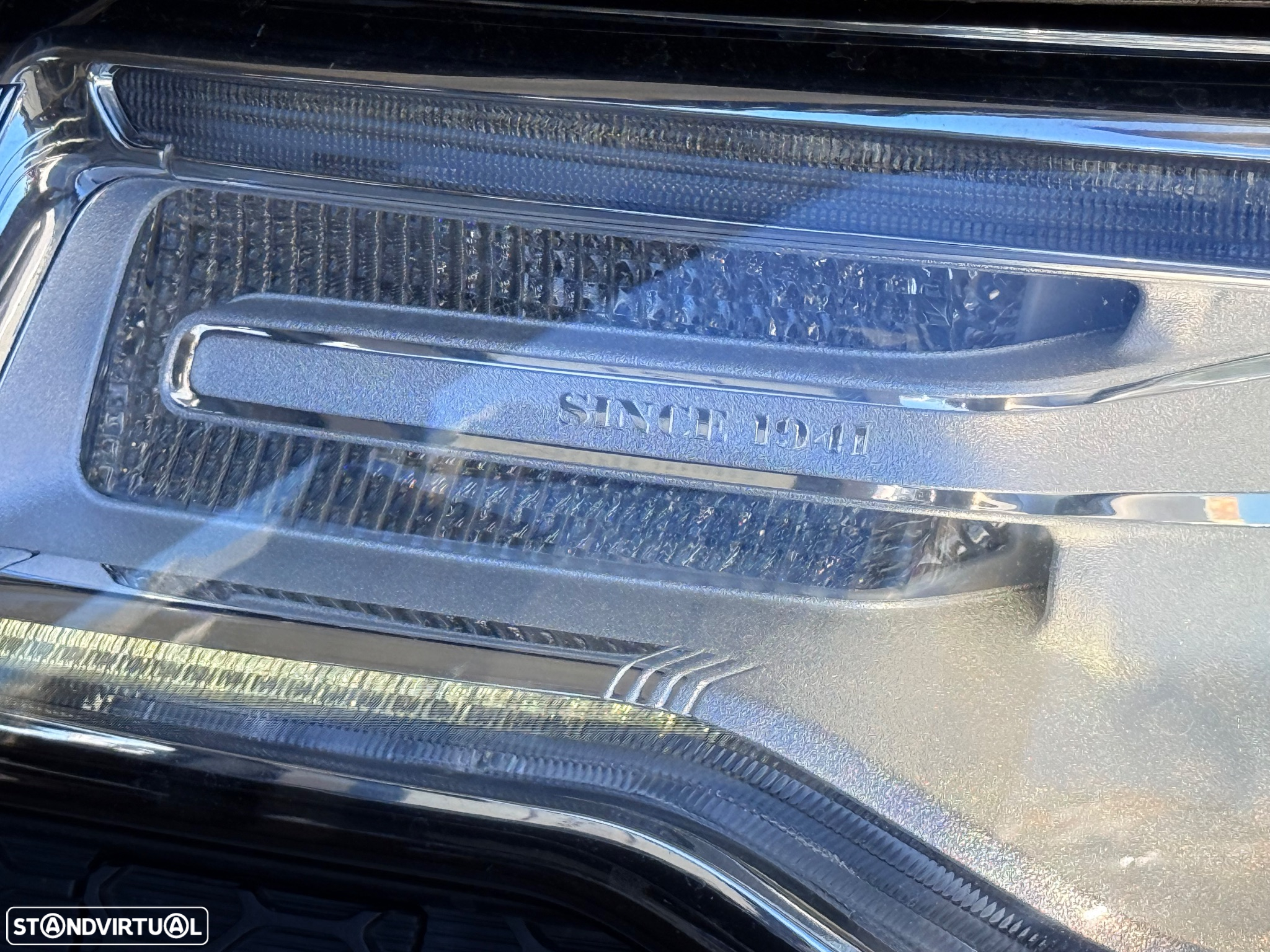 Jeep Grand Cherokee 5.7 V8 HEMI 4WD Auto Summit - 9