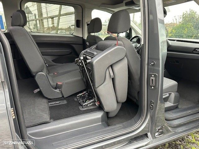 VW Caddy - 17
