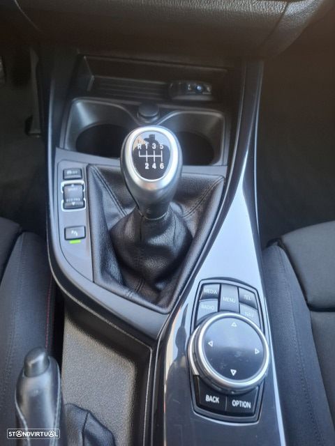 BMW 116 i Sport Line - 12