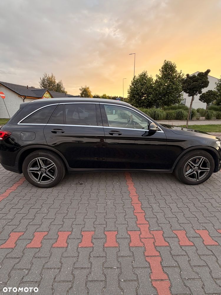 Mercedes-Benz GLC 220 d 4-Matic - 3