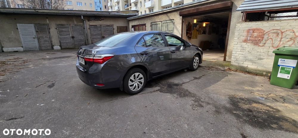 Toyota Corolla 1.6 Active - 3