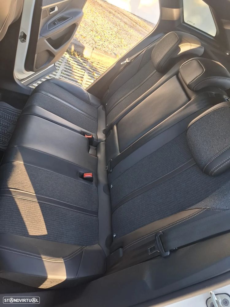 Peugeot 3008 2.0 BlueHDi GT Line EAT8 - 12