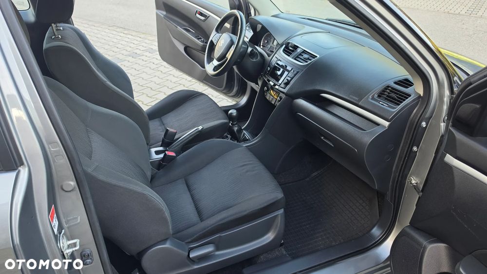 Suzuki Swift 1.2 Premium - 6