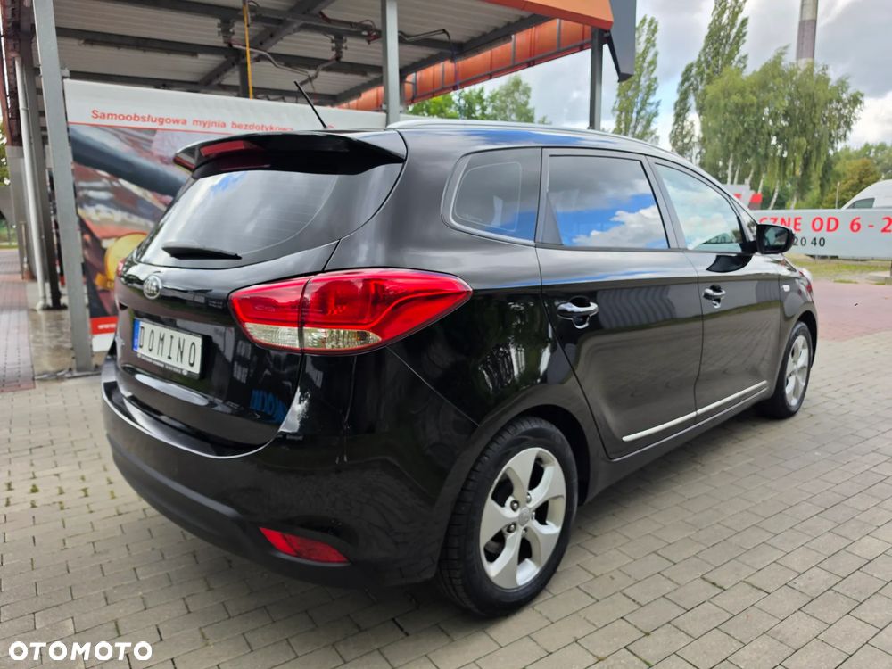 Kia Carens 1.6 GDI Attract - 6