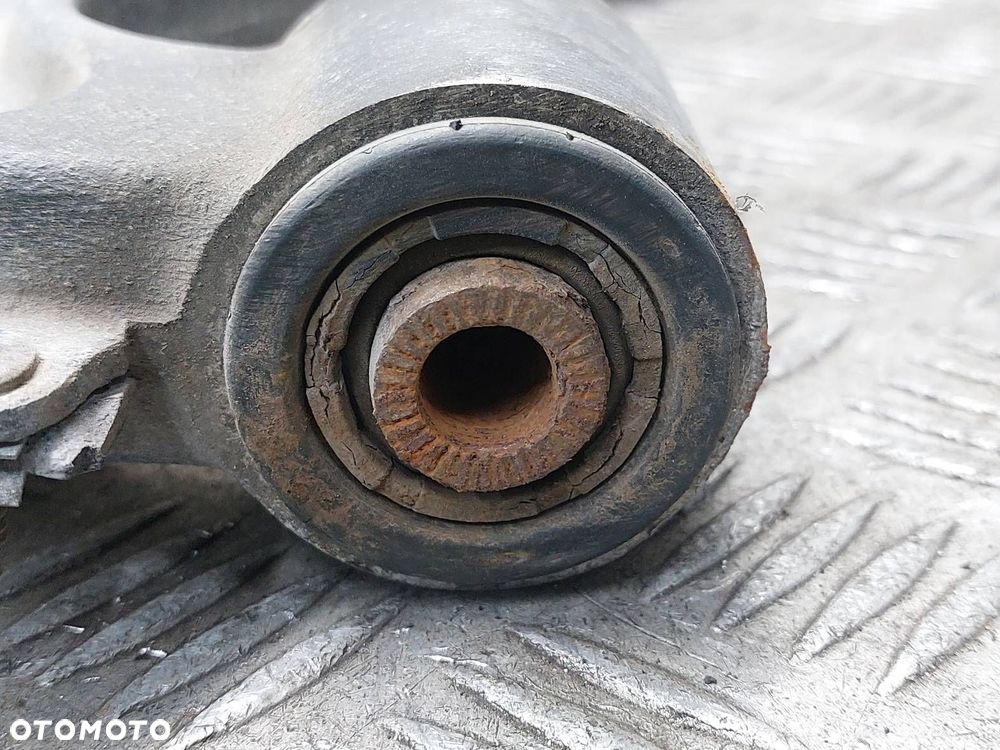 WAHACZ LEWY PRZÓD OPEL INSIGNIA A - 3