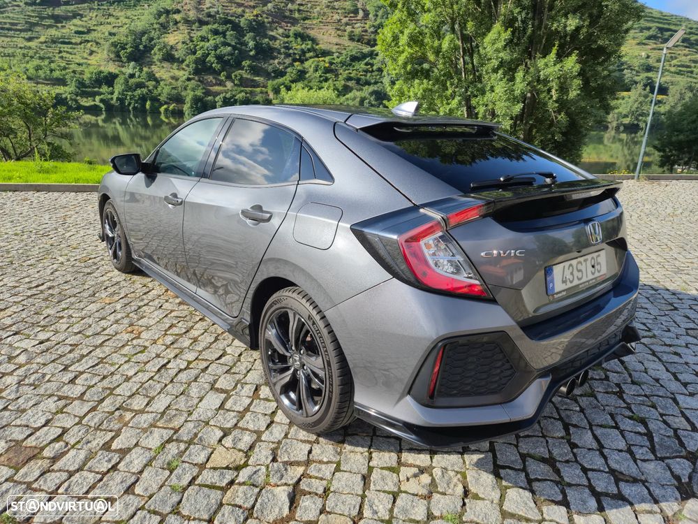 Honda Civic 1.5 i-VTEC Sport Plus - 2