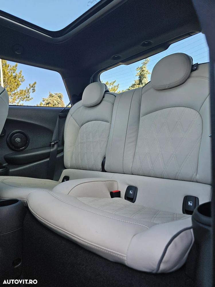 Mini Cooper S Aut. John Works Trim - 22