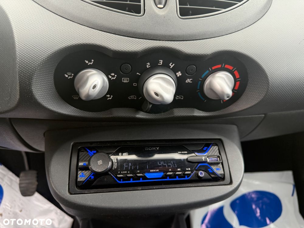 Renault Twingo 1.2 16V Dynamique - 9