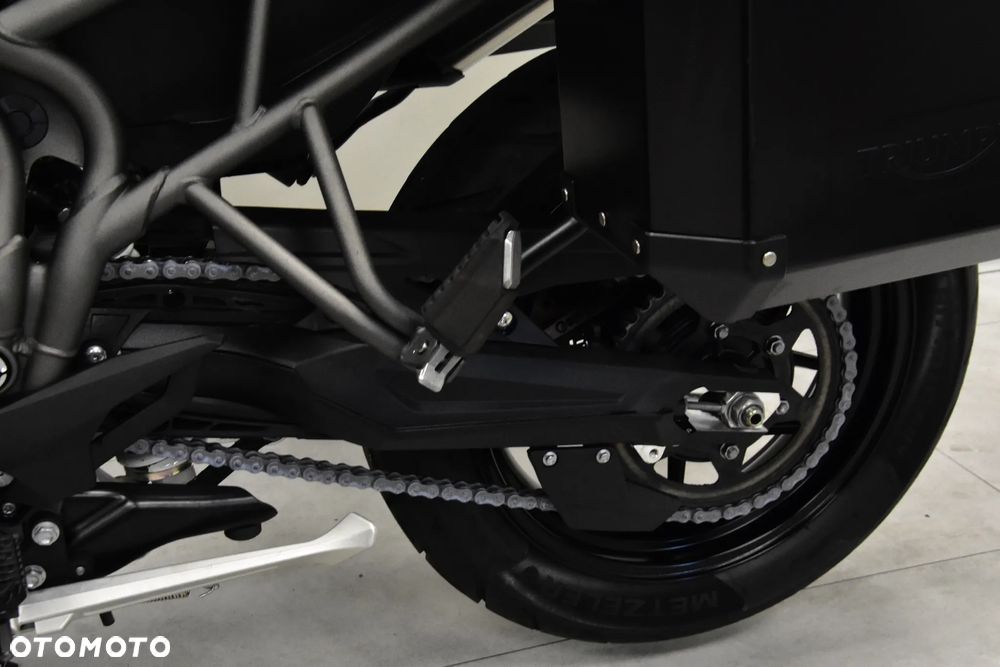 Triumph Tiger - 40