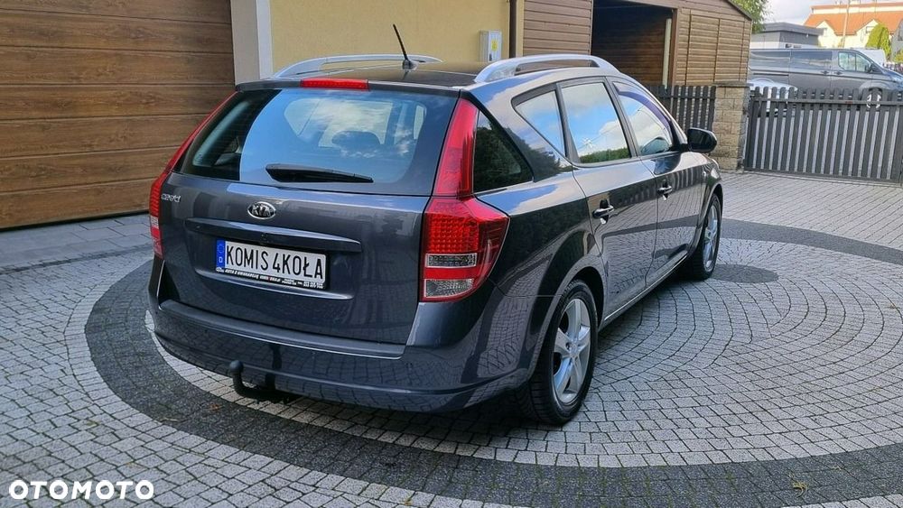 Kia Ceed - 6