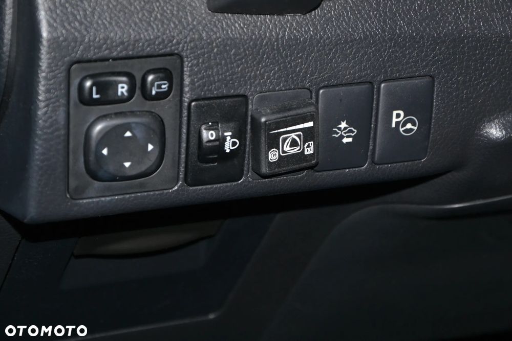 Toyota Auris 1.6 Premium - 9