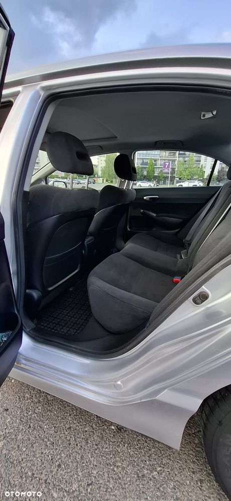 Honda Civic 1.8 Comfort - 19
