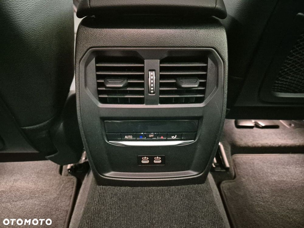 BMW Seria 3 - 23