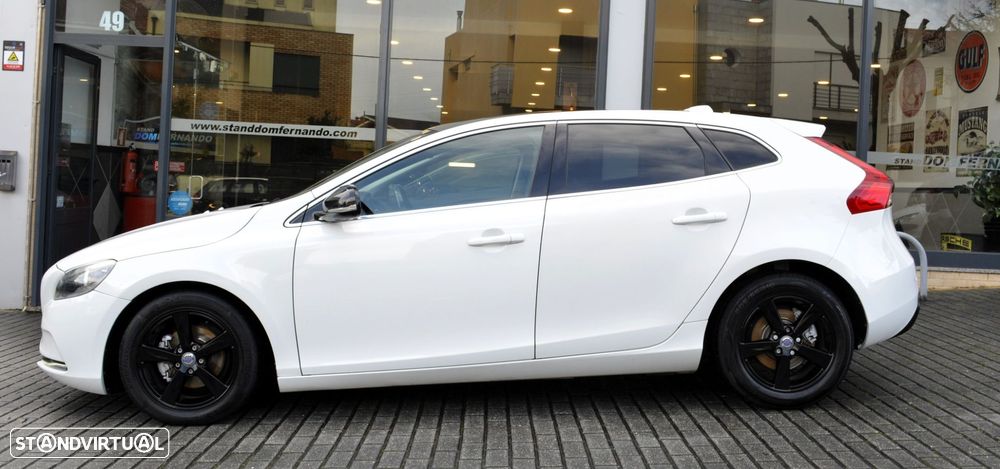 Volvo V40 1.6 D2 Momentum Eco - 37