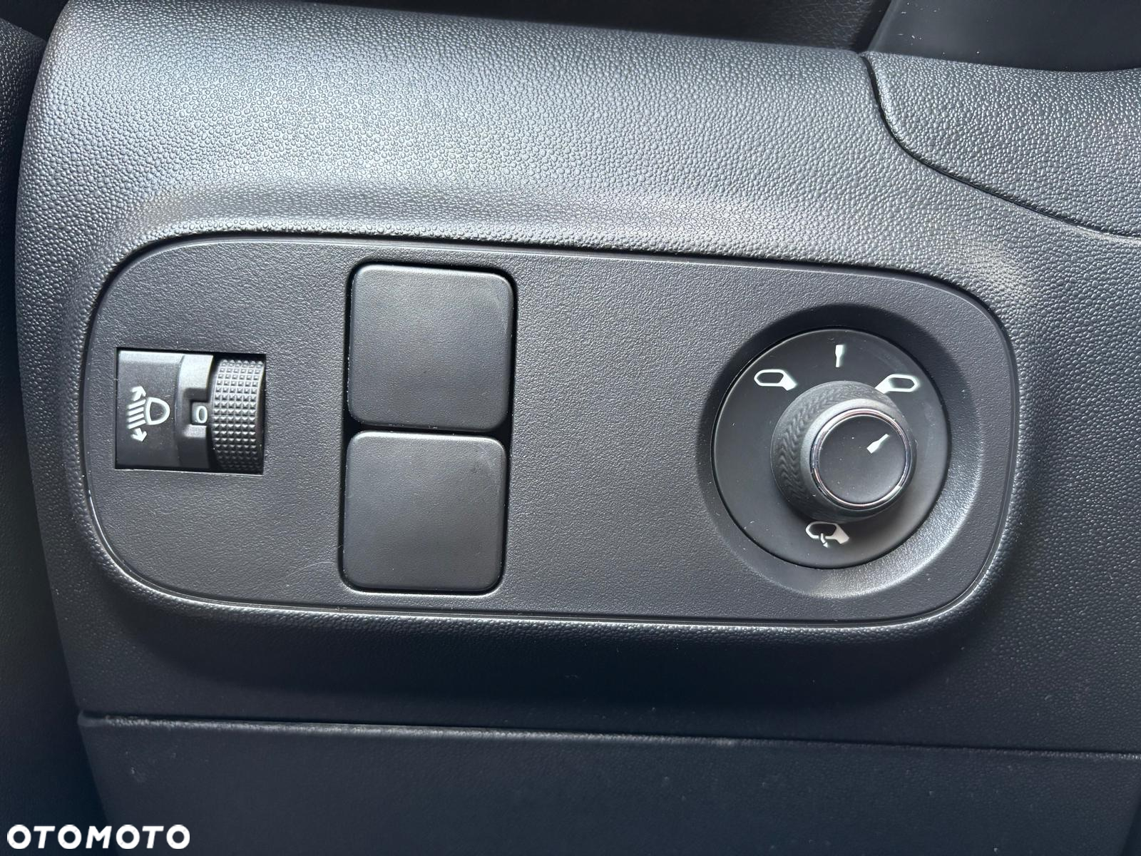 Citroën C3 1.5 BlueHDi Shine S&S - 29