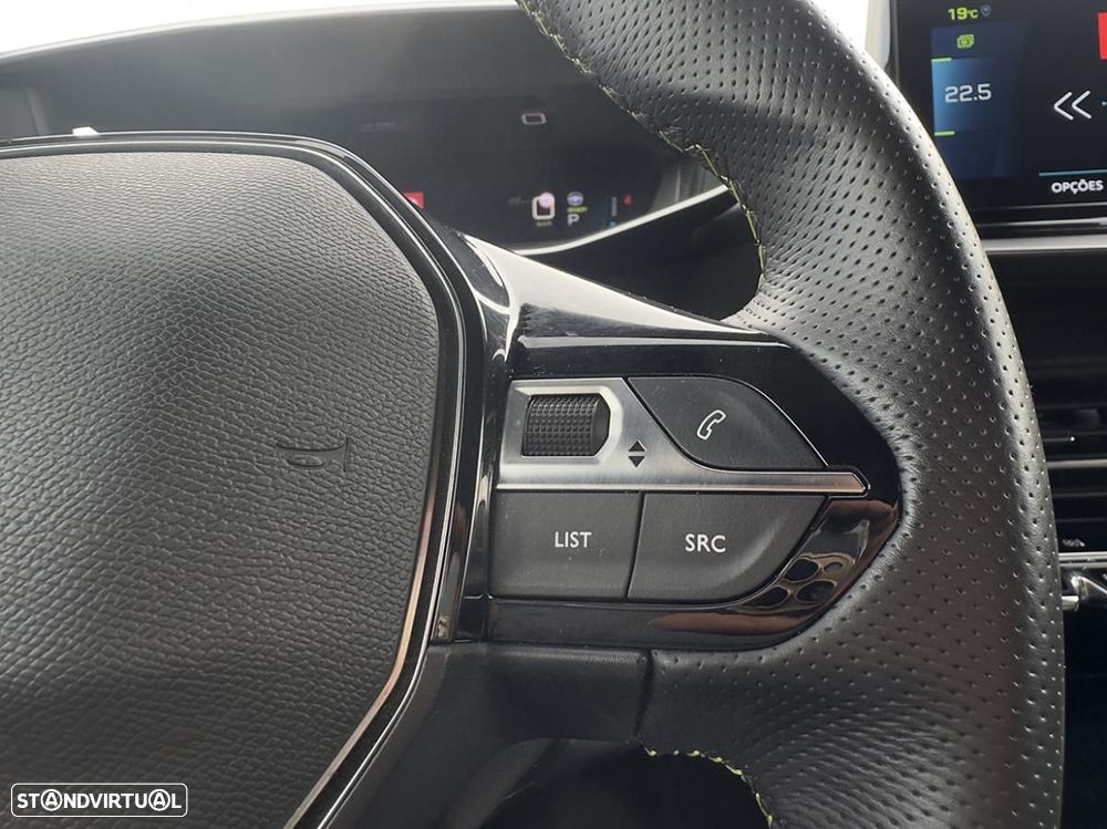 Peugeot e-2008 50 kWh GT Line - 37