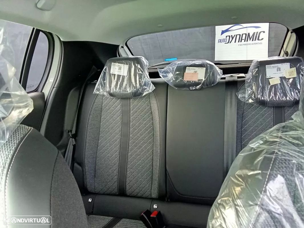 Peugeot e-208 50 kWh GT Line - 7
