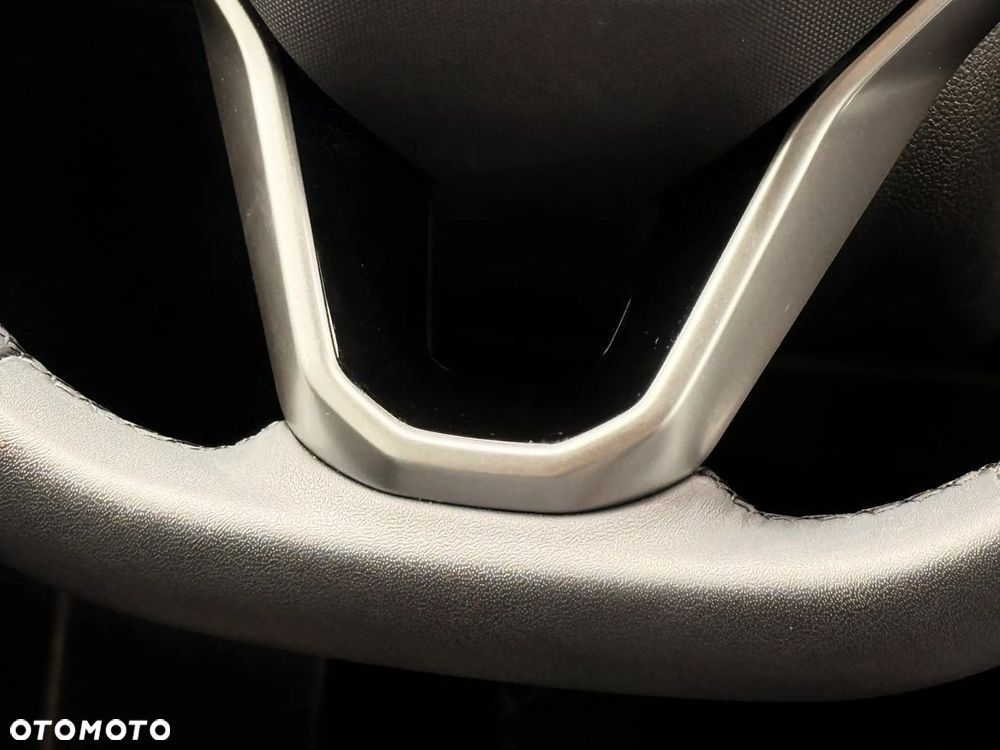 Volkswagen Golf 1.5 TSI Special Edition - 12