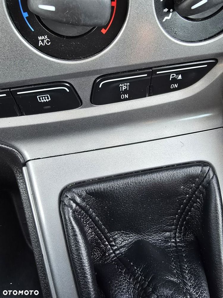 Ford Focus - 30