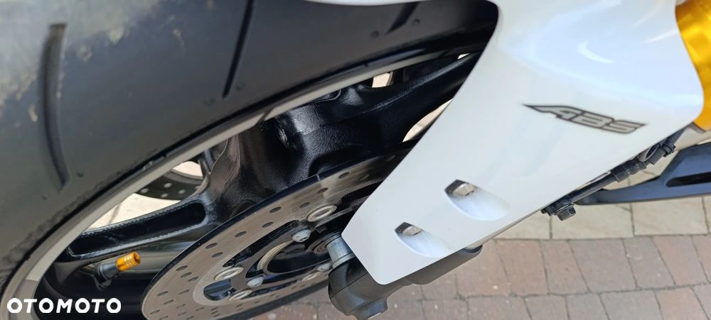 Yamaha FZ8 - 15
