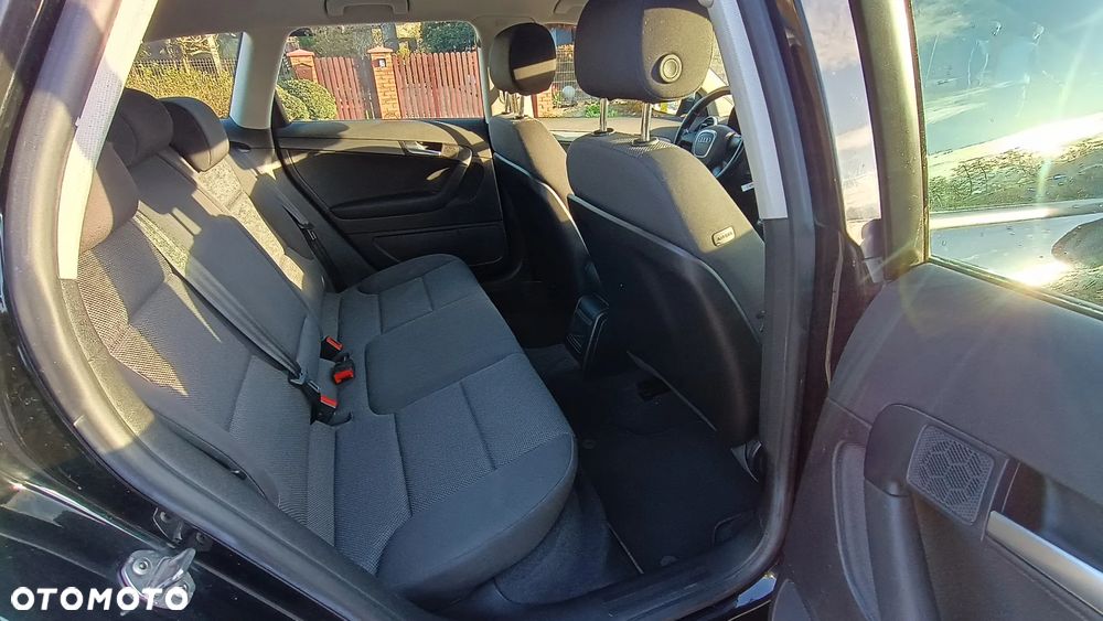 Audi A3 Sportback 1.6 Ambiente - 18