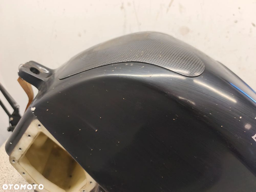Bak, zbiornik paliwa Triumph Daytona 955i 955 - 6