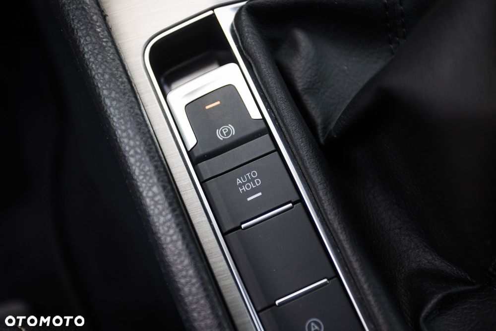 Volkswagen Golf Sportsvan 1.2 TSI (BlueMotion Technology) Comfortline - 28