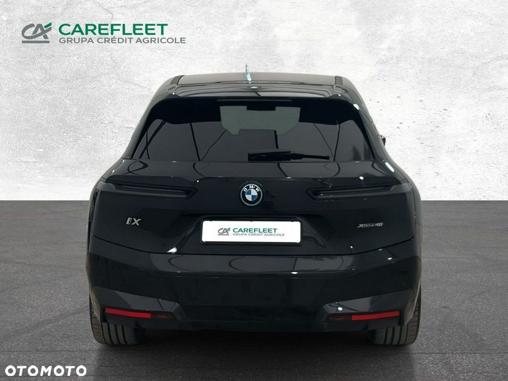BMW iX - 6