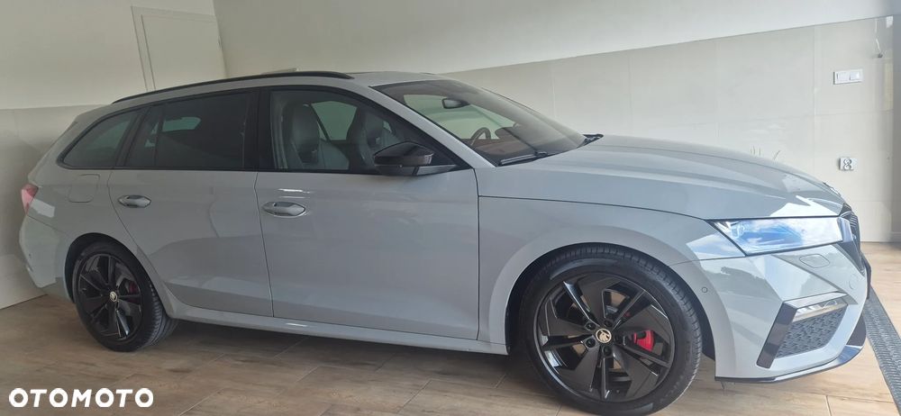 Skoda Octavia 2.0 TDI DSG 4x4 RS Plus - 2